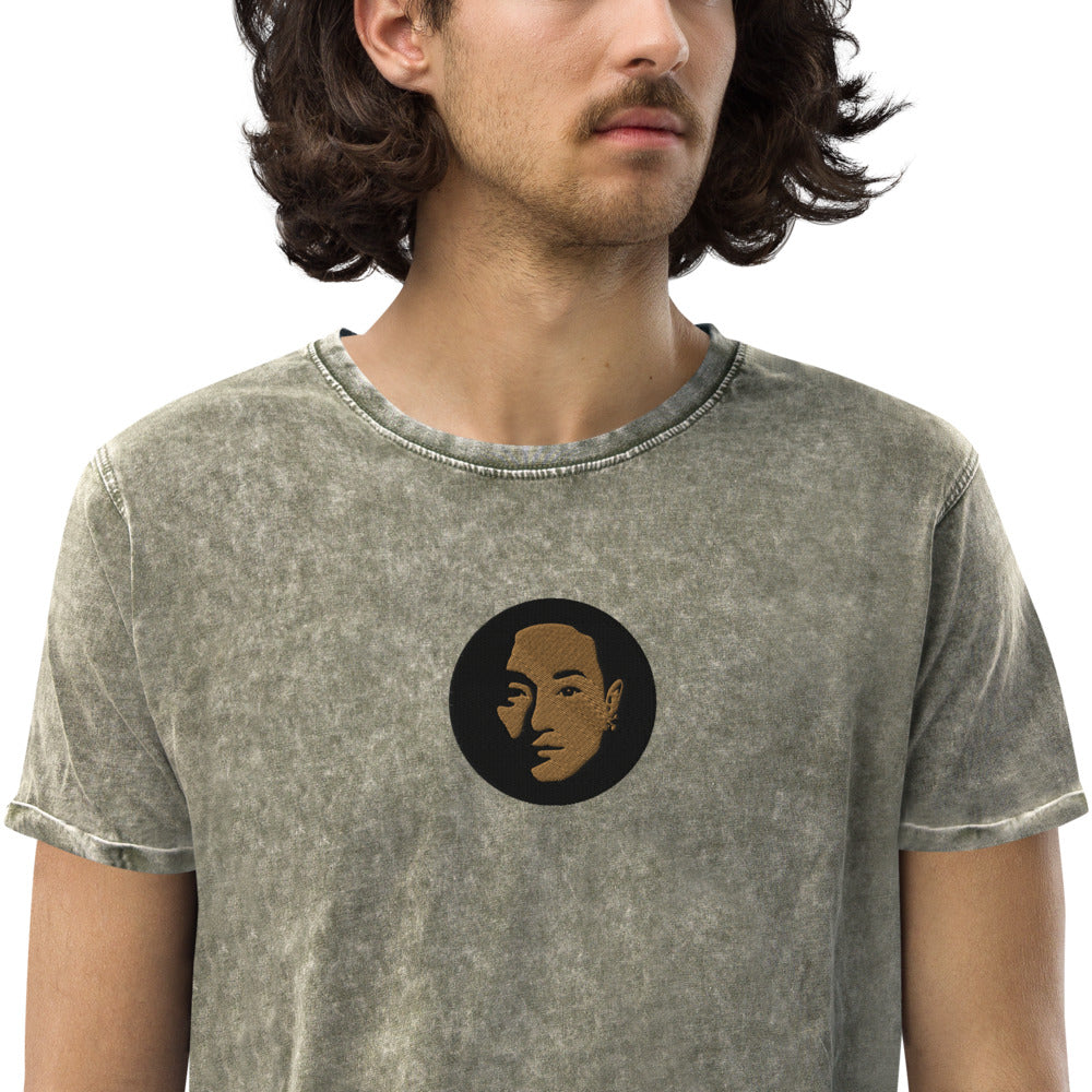 Coco‘s besticktes Denim T-Shirt in Olive
