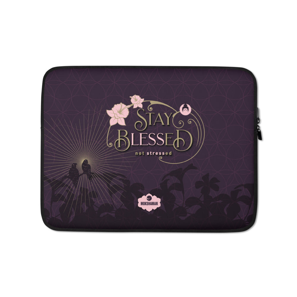 „STAY BLESSED“ Laptop-Hülle in Aubergine & Gold