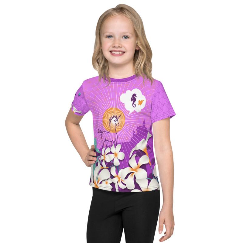 Lovely pink & lila shirt with unicorns & seahorses, radiant francipani flower and a castle